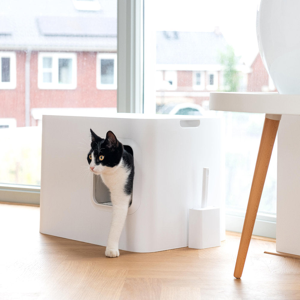 Hvit design kattedo med lokk - Kattetoalett hus - Dyrekompaniet